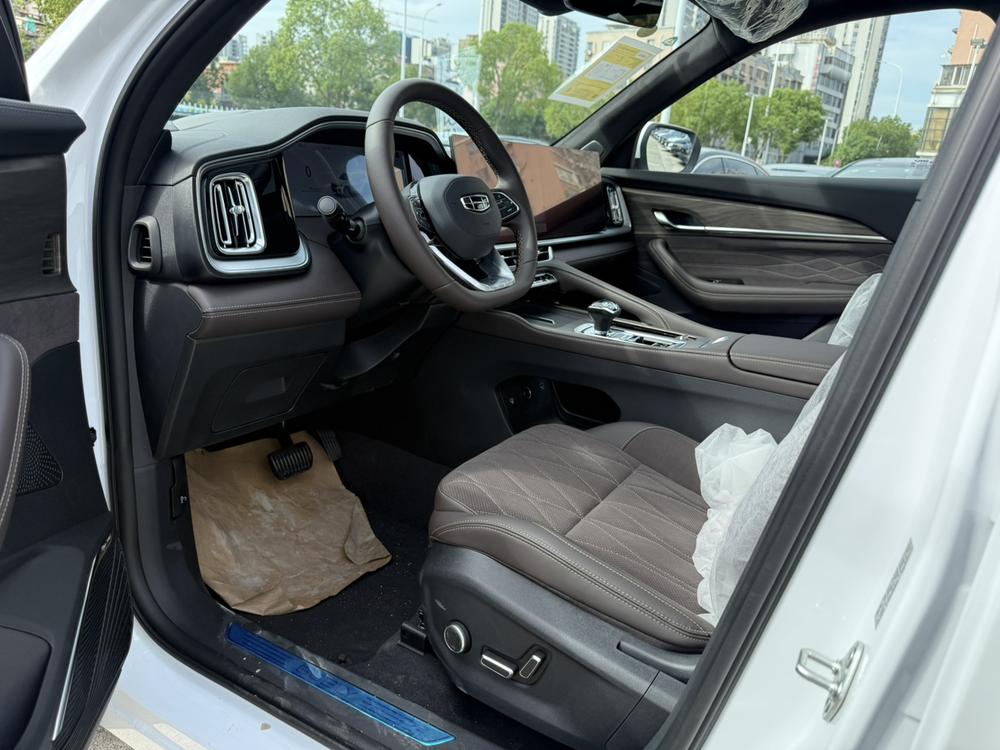 Geely Xingyue L