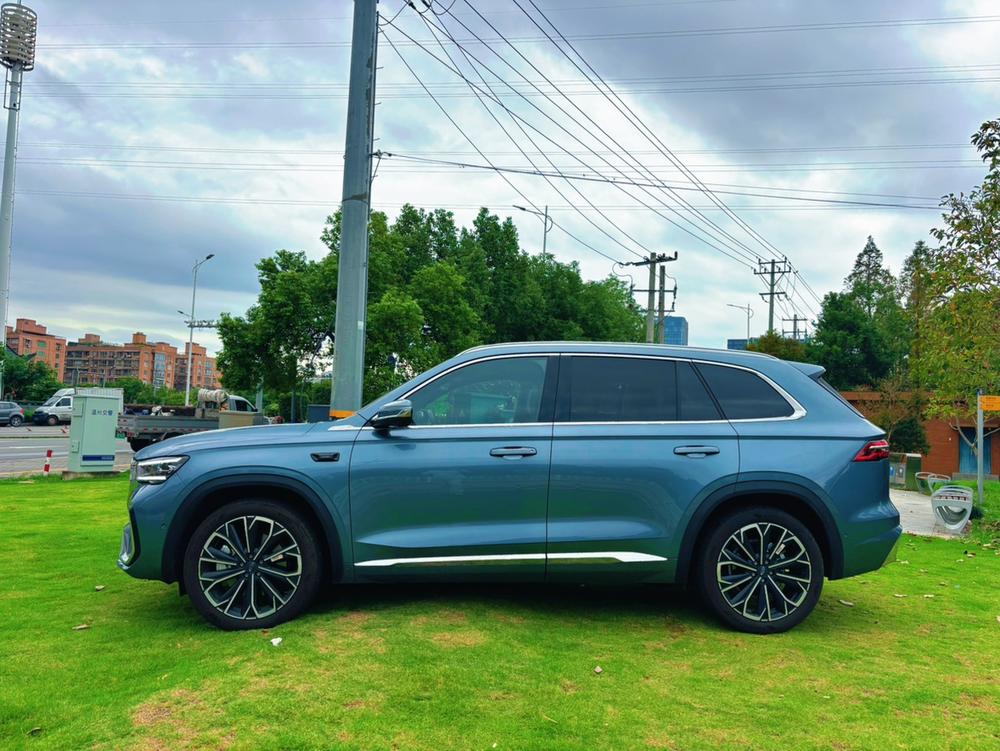 Geely Xingyue L