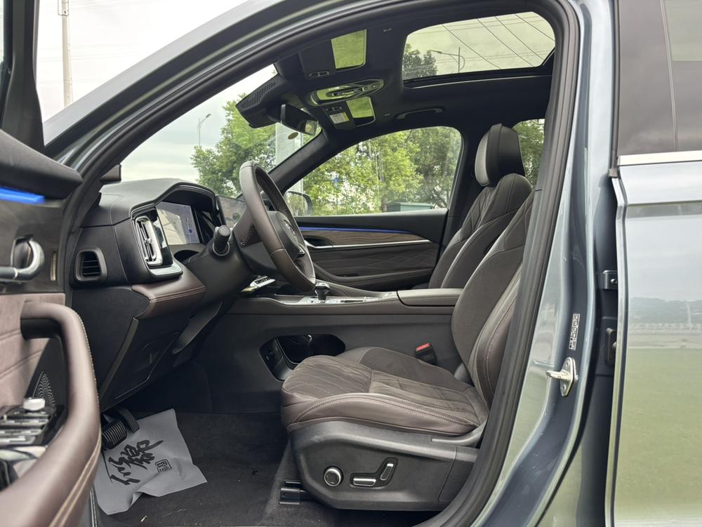 Geely Xingyue L
