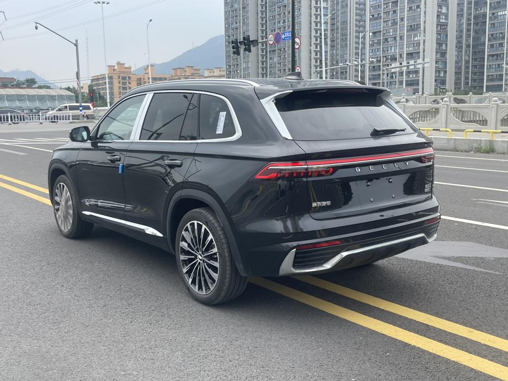 Geely Xingyue L