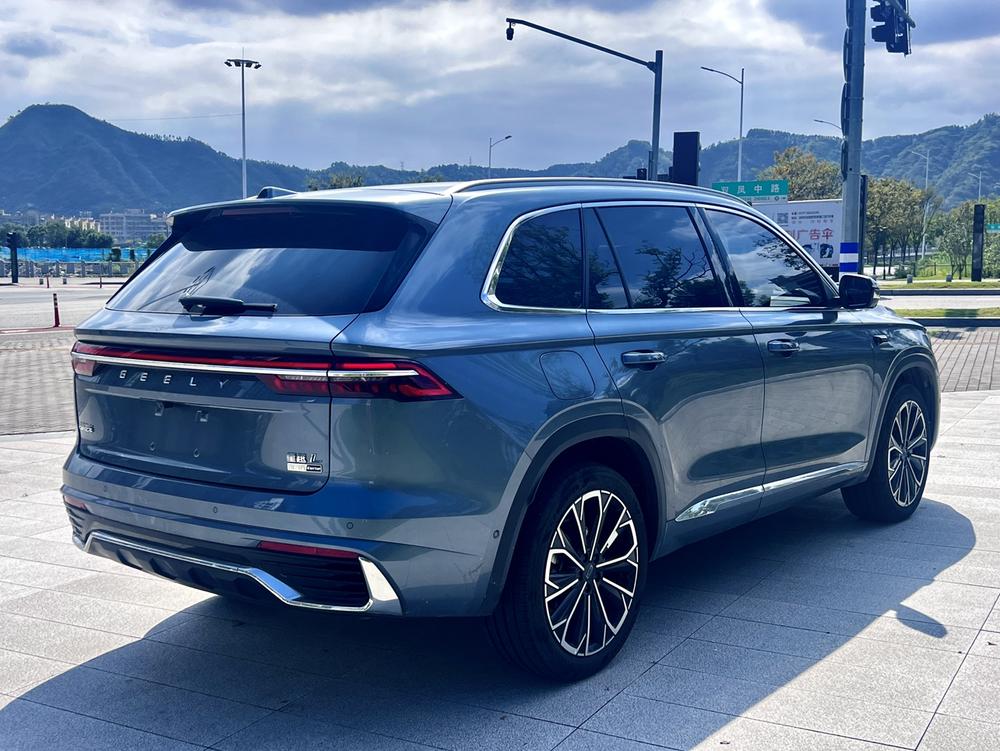 Geely Xingyue L