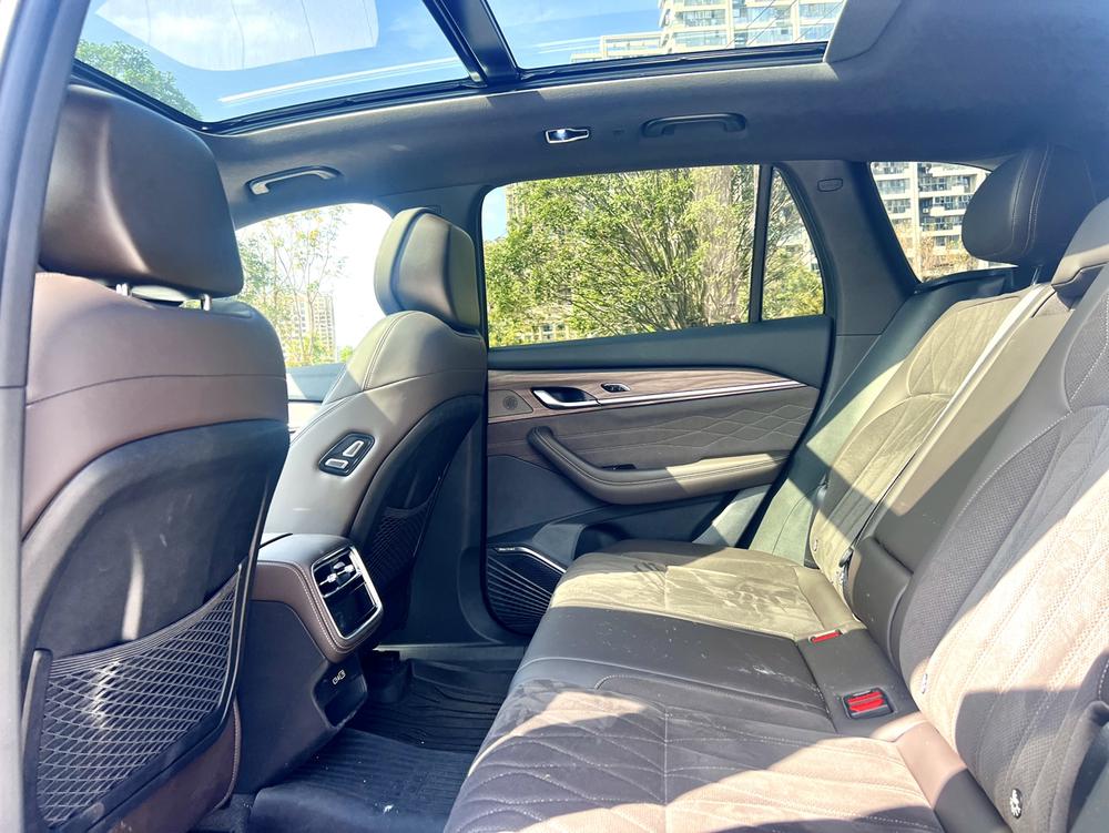 Geely Xingyue L