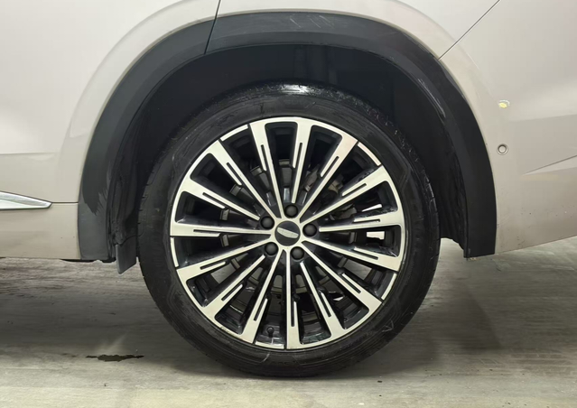 Geely Xingyue L