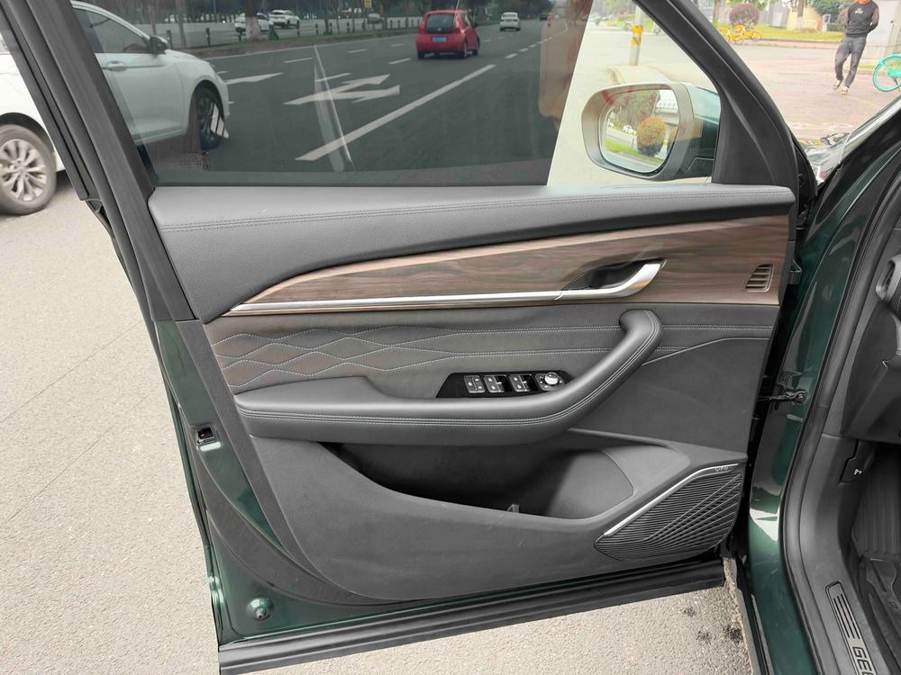 Geely Xingyue L