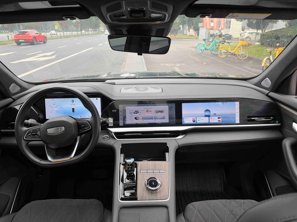 Geely Xingyue L