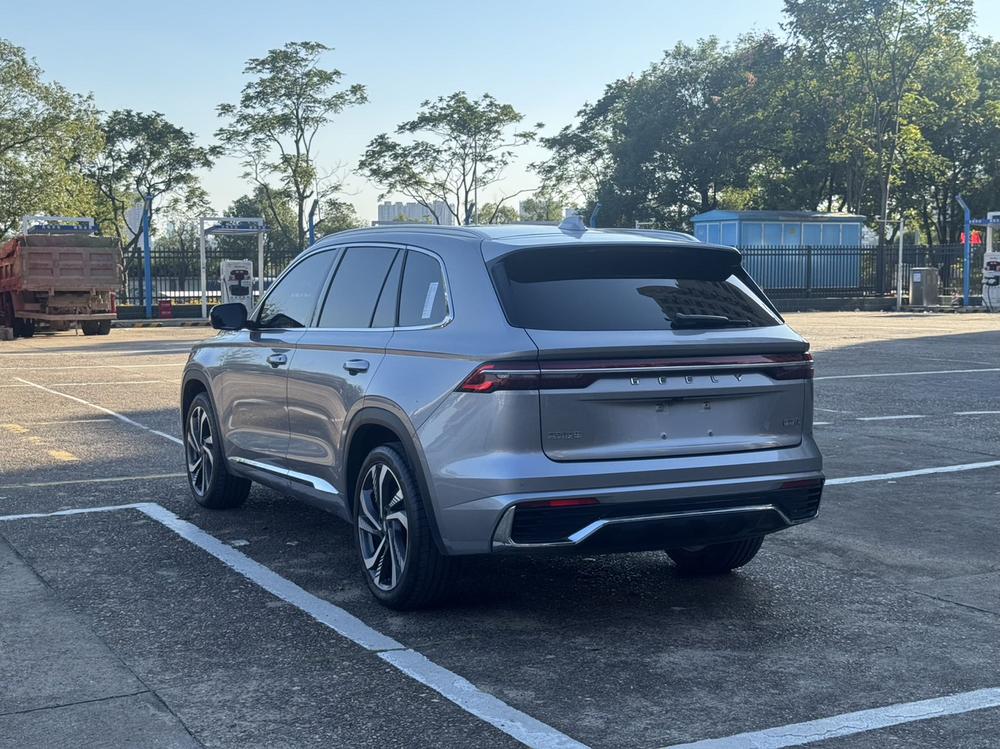 Geely Xingyue L