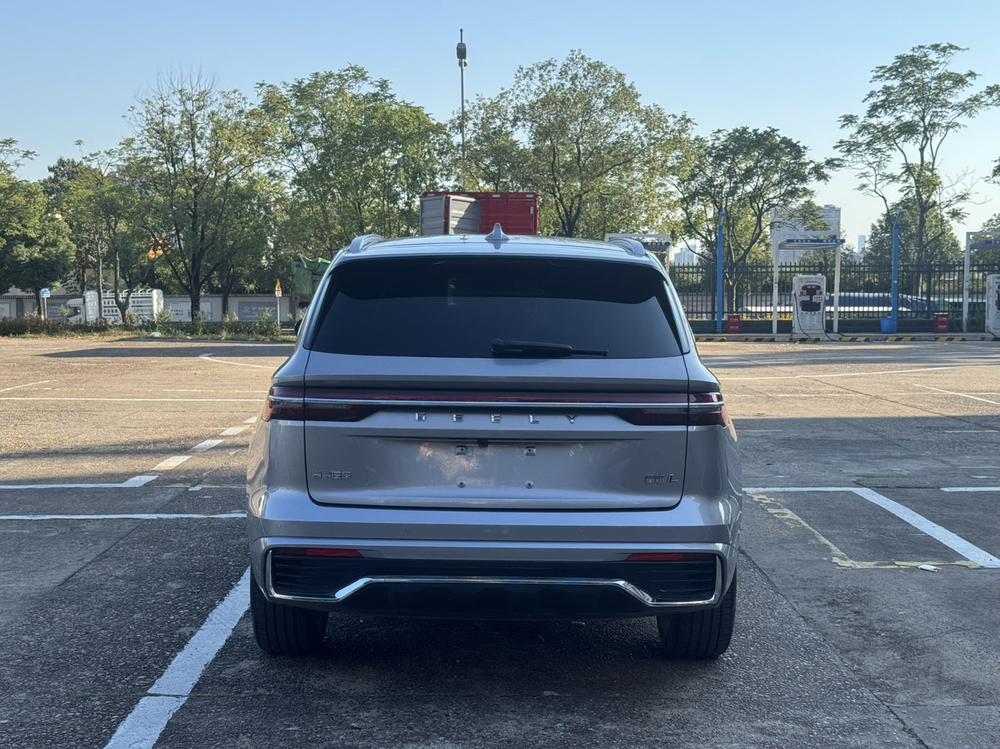 Geely Xingyue L