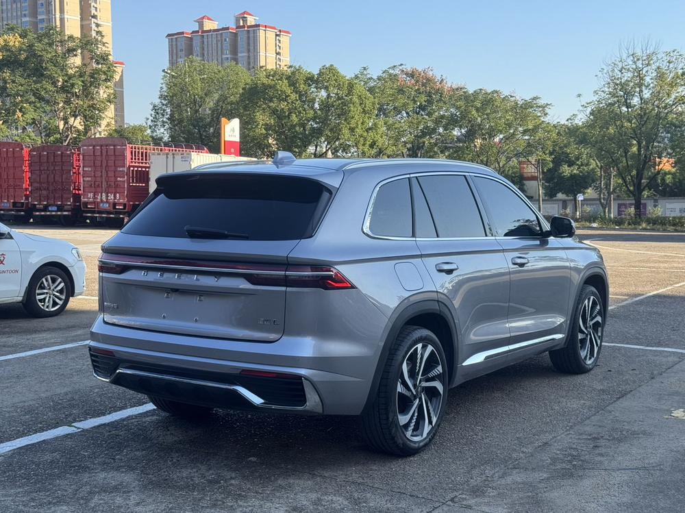 Geely Xingyue L