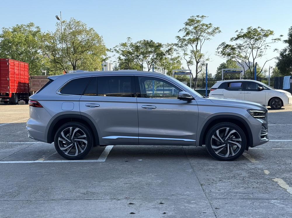 Geely Xingyue L