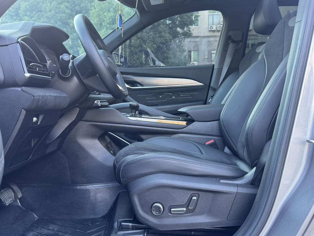 Geely Xingyue L
