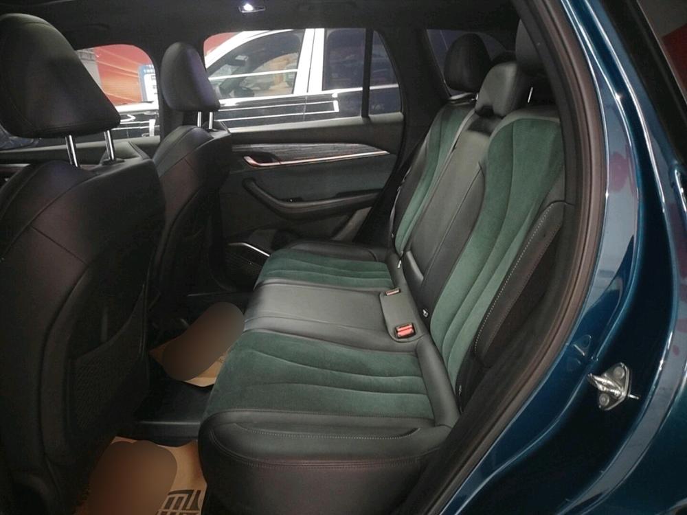 Geely Xingyue L