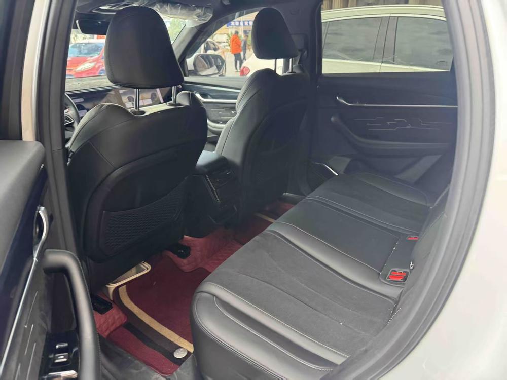 Geely Xingyue L