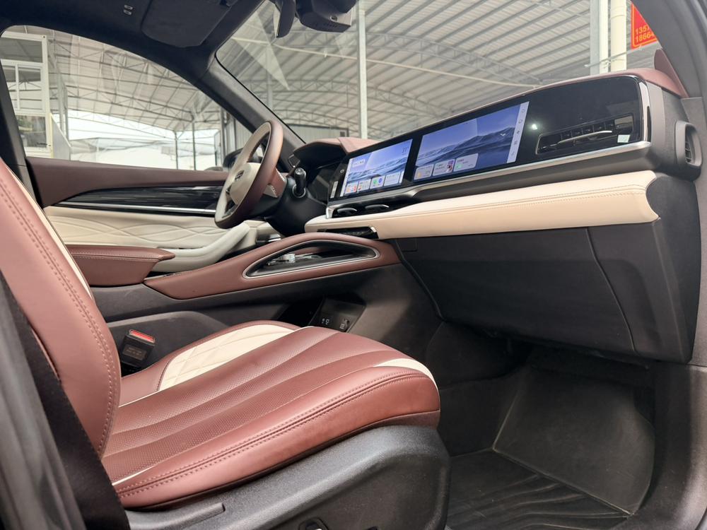 Geely Xingyue L
