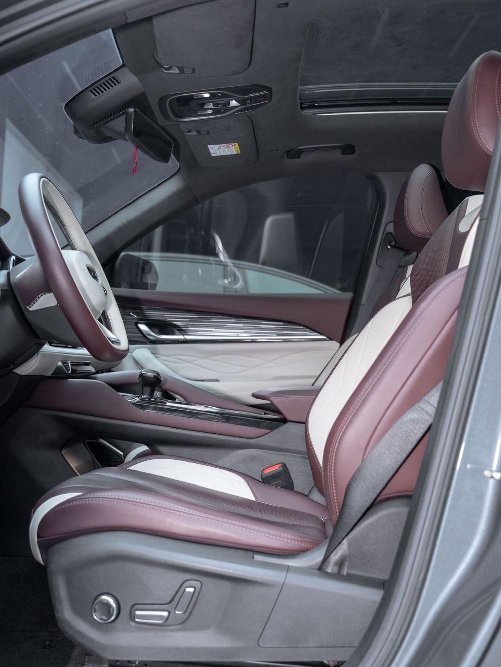 Geely Xingyue L