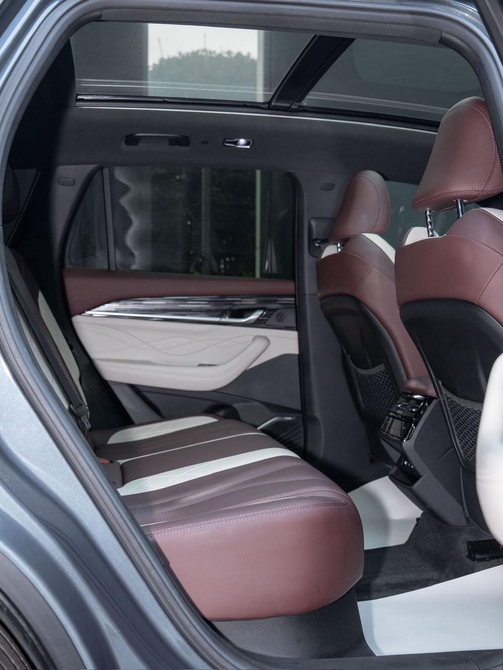 Geely Xingyue L