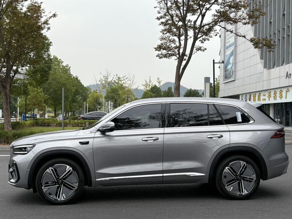 Geely Xingyue L