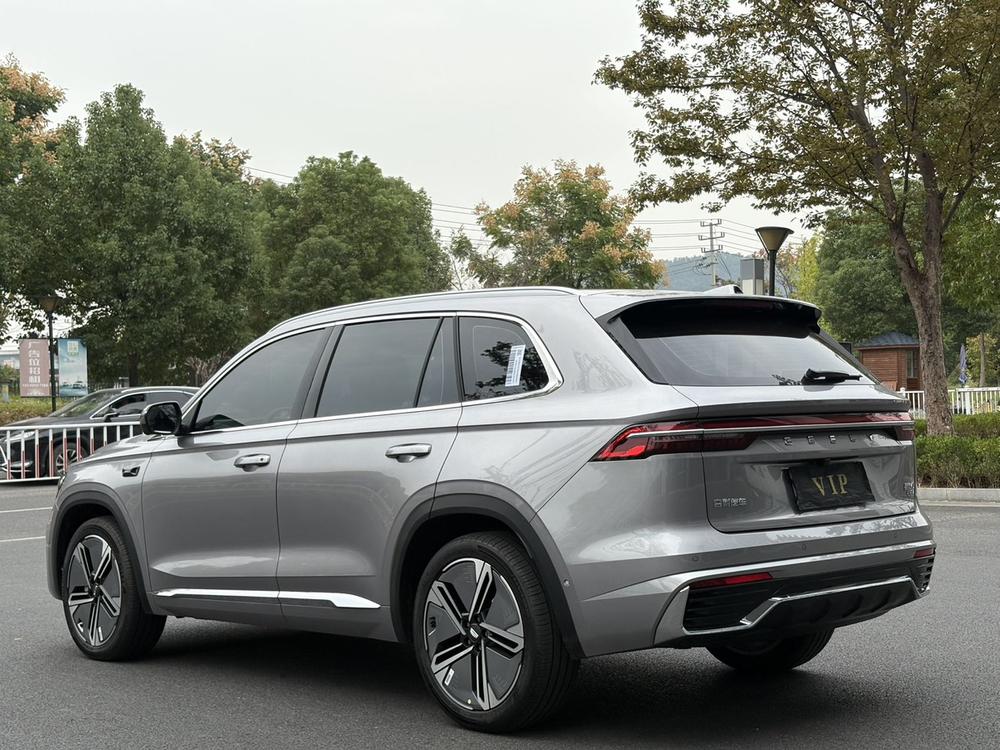 Geely Xingyue L