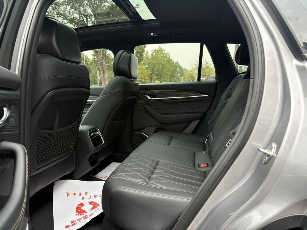Geely Xingyue L