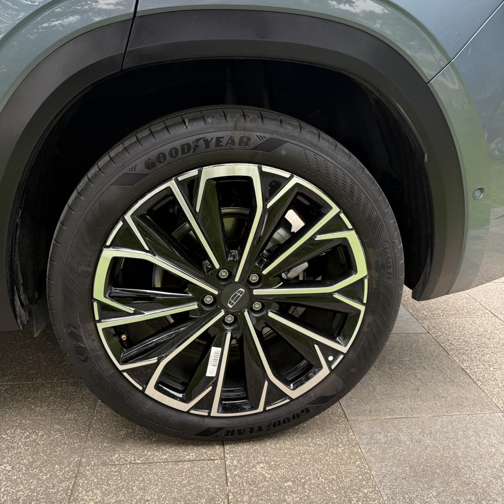 Geely Xingyue L