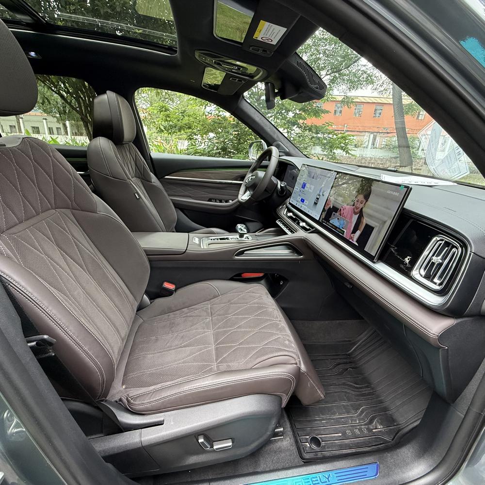 Geely Xingyue L