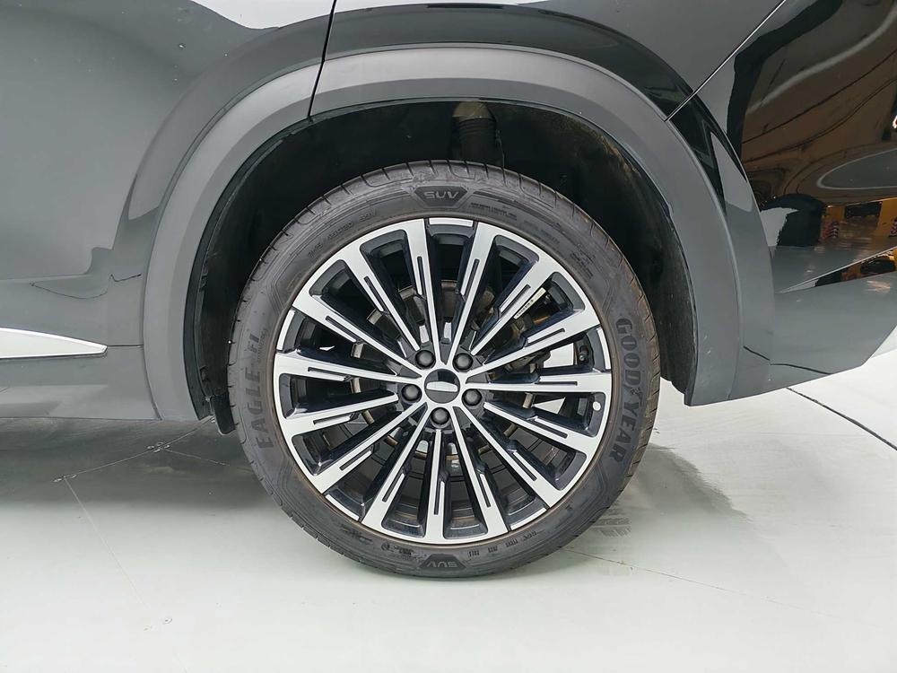 Geely Xingyue L
