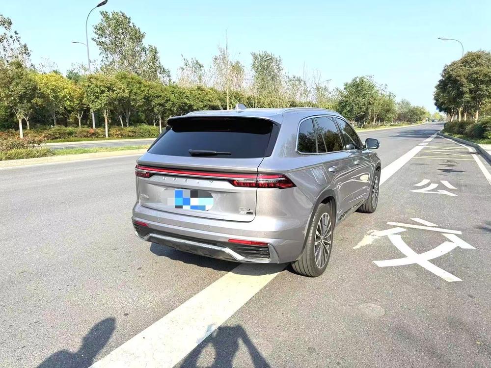 Geely Xingyue L