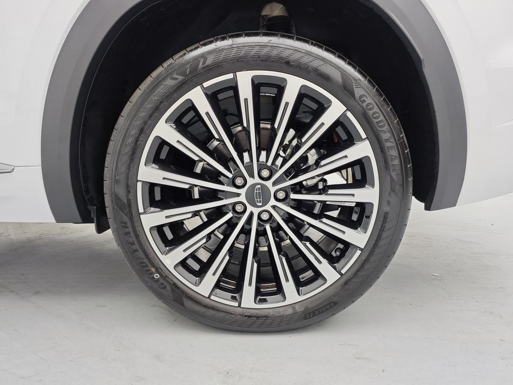 Geely Xingyue L