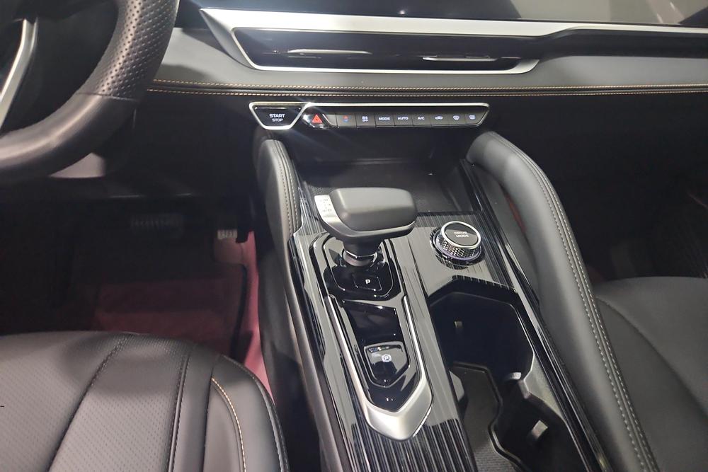 Geely Xingyue L