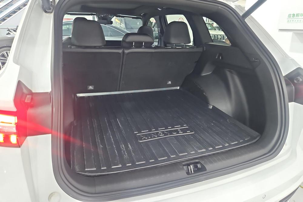 Geely Xingyue L