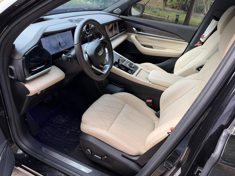 Geely Xingyue L