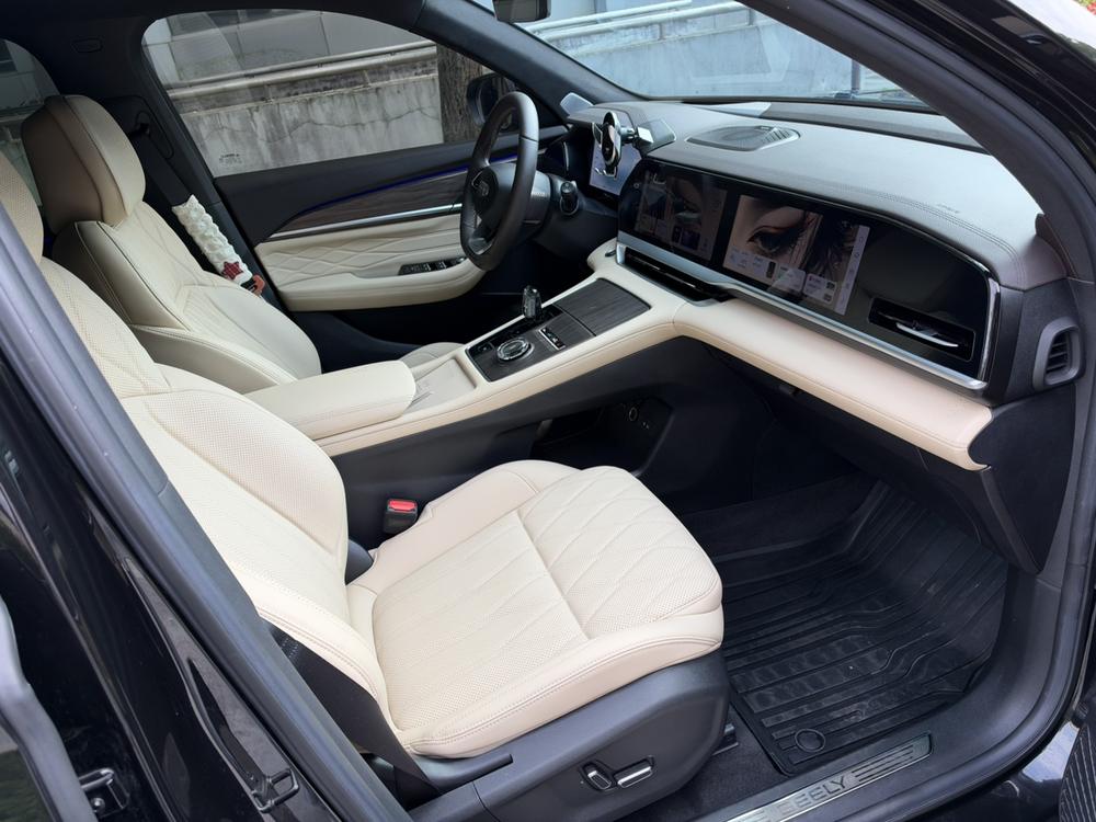 Geely Xingyue L