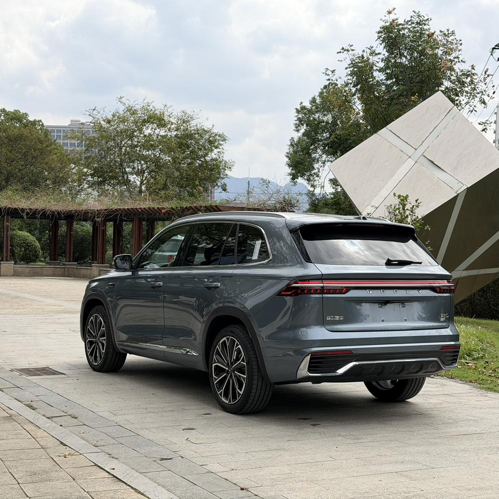 Geely Xingyue L