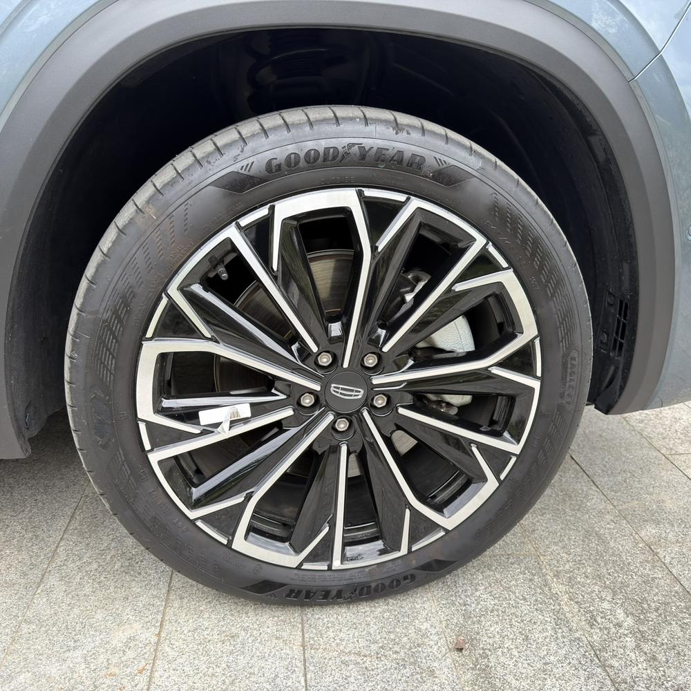 Geely Xingyue L