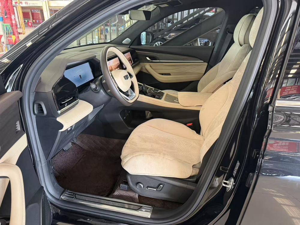 Geely Xingyue L