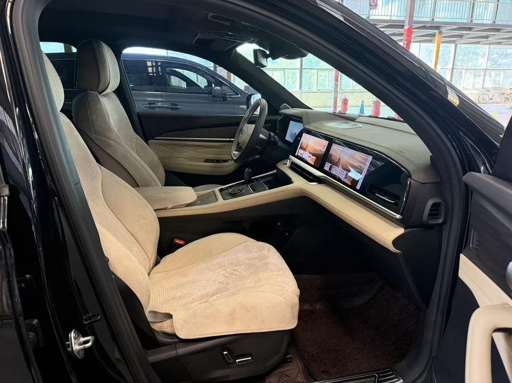 Geely Xingyue L