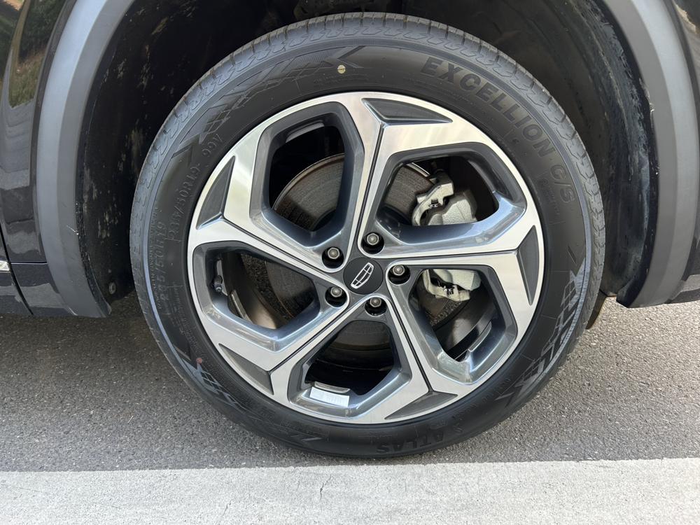Geely Xingyue L