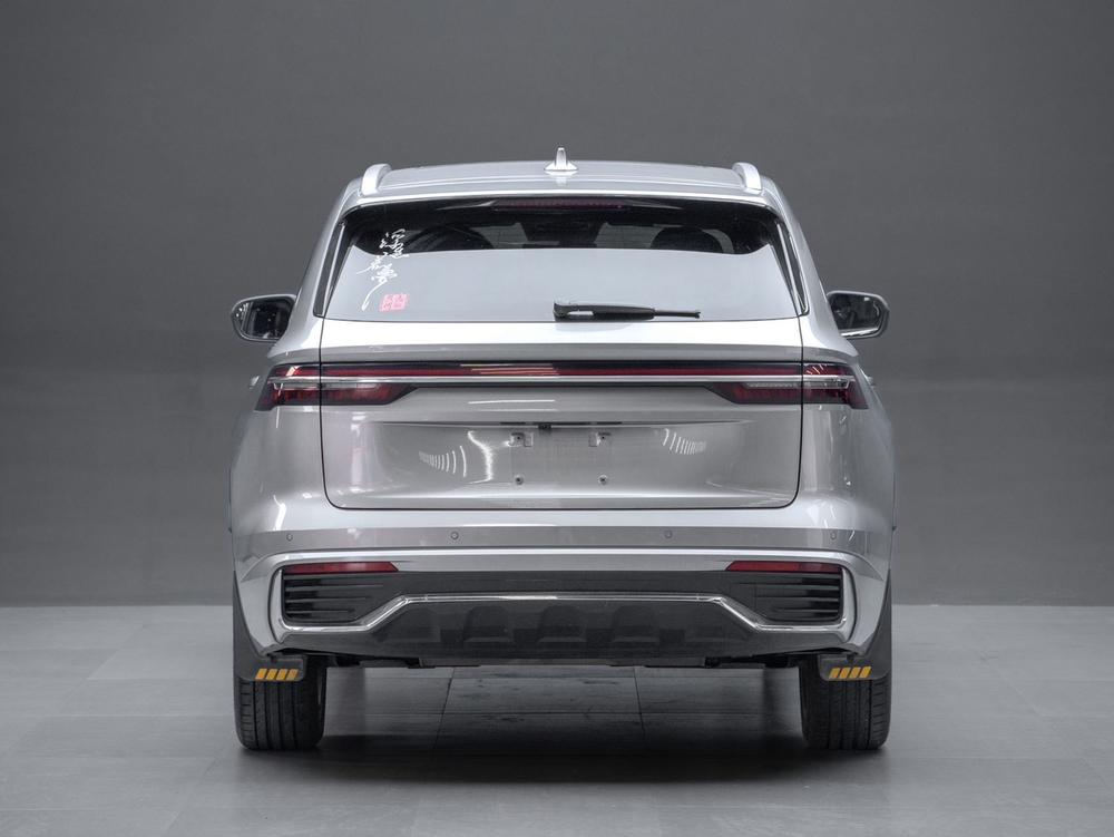 Geely Xingyue L