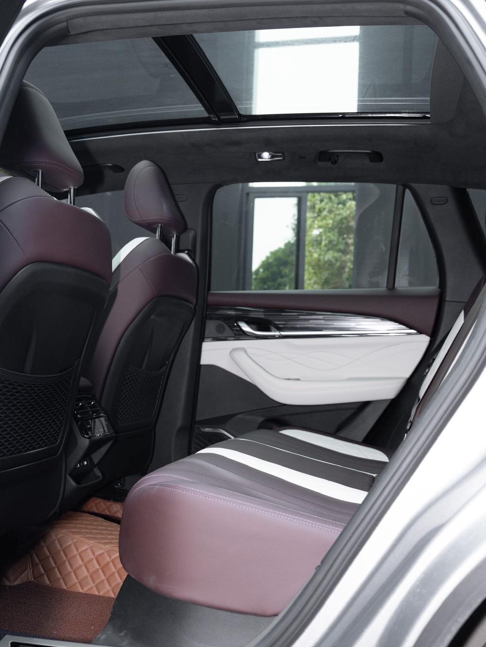 Geely Xingyue L