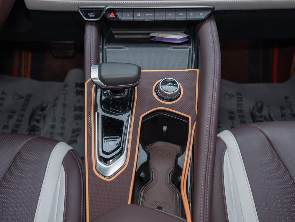 Geely Xingyue L