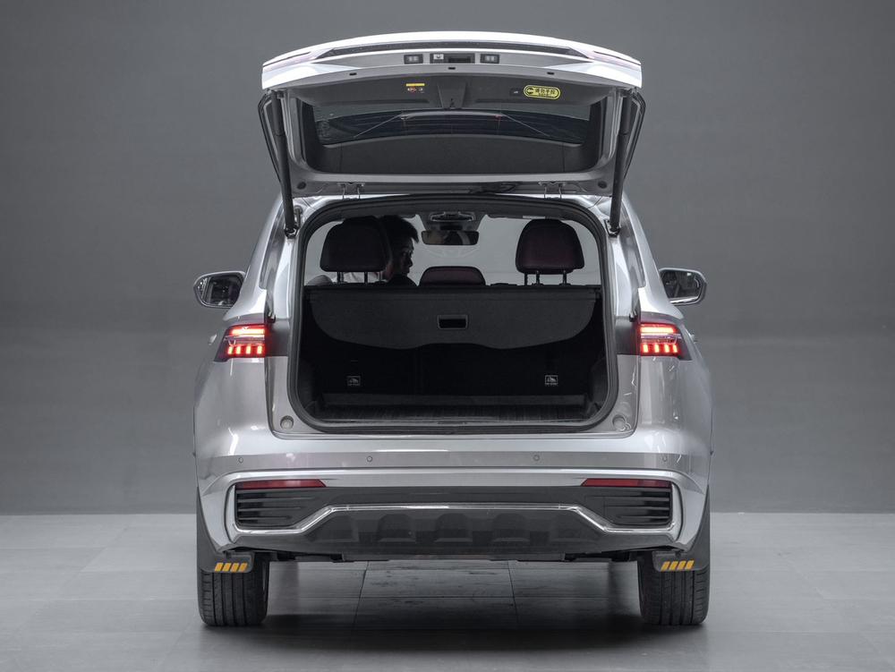 Geely Xingyue L