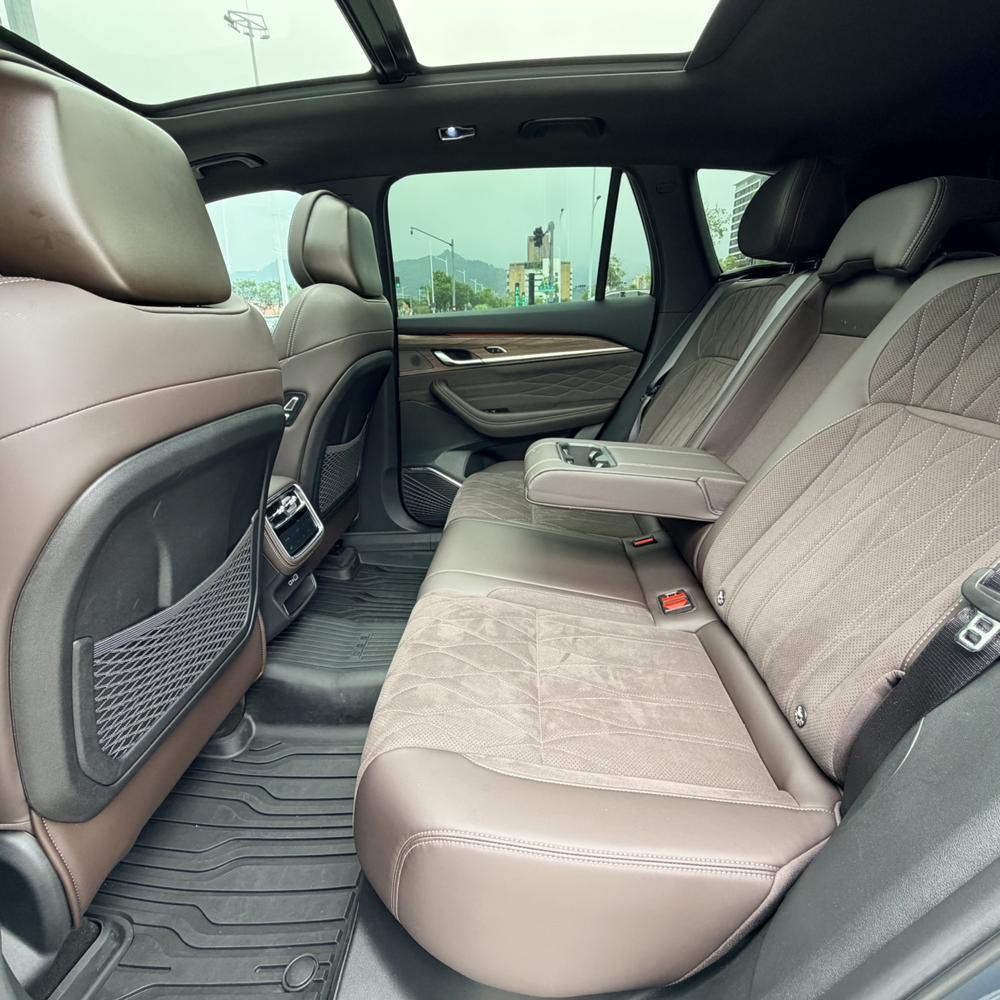 Geely Xingyue L