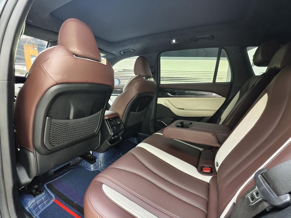 Geely Xingyue L