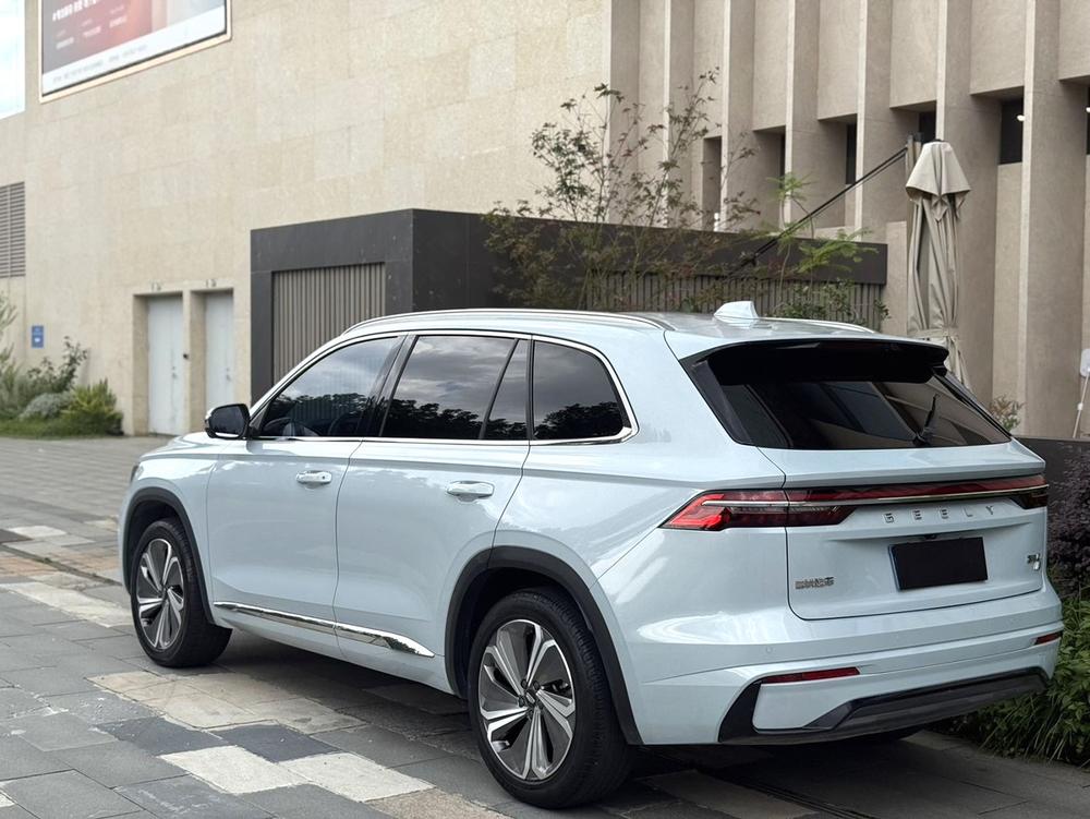 Geely Xingyue L