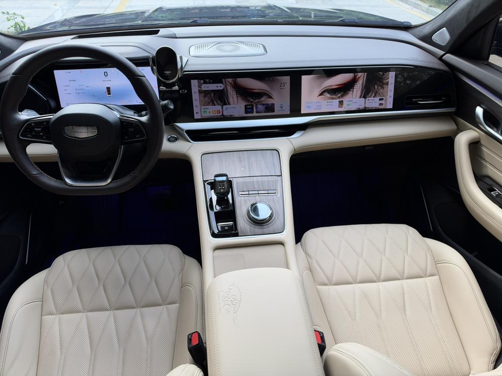 Geely Xingyue L