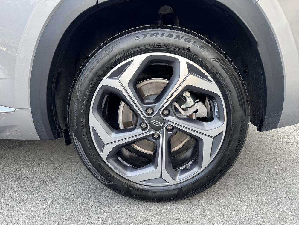 Geely Xingyue L