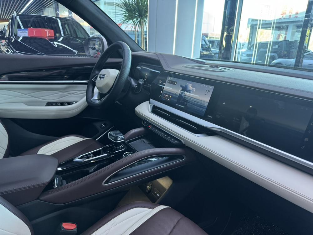 Geely Xingyue L