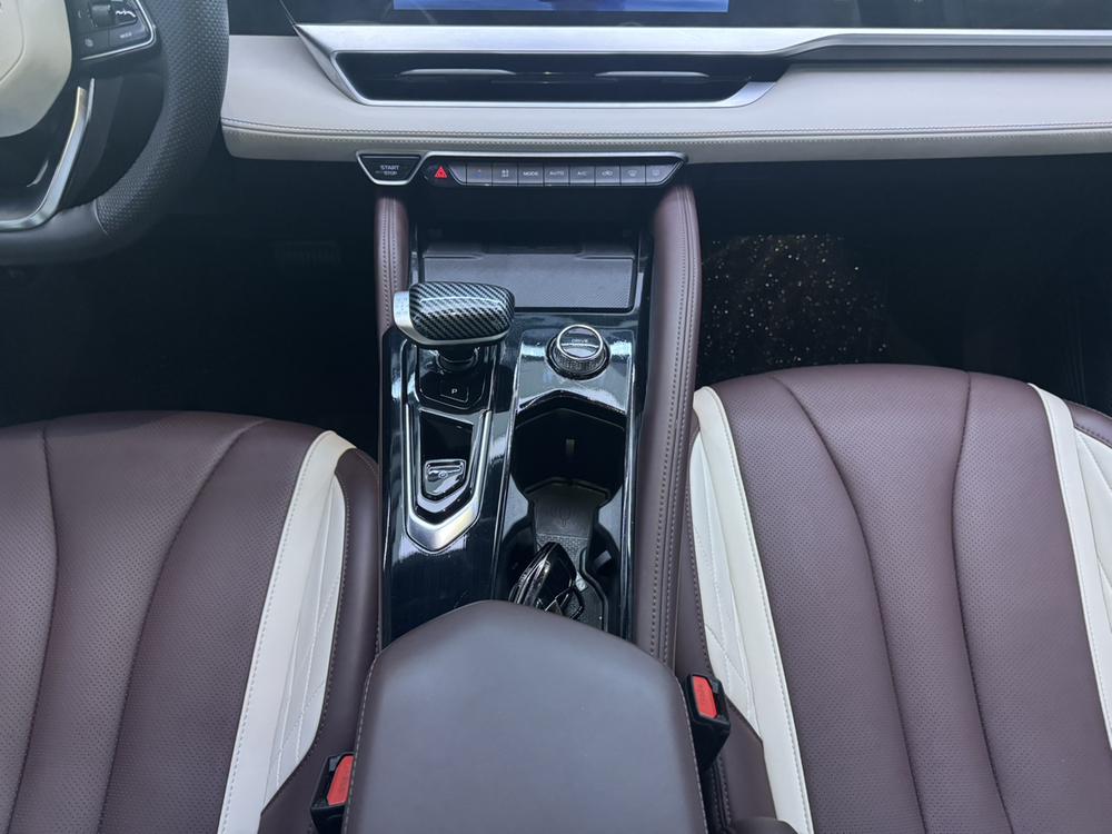 Geely Xingyue L