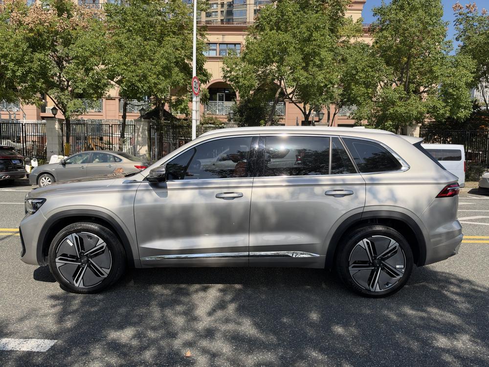 Geely Xingyue L