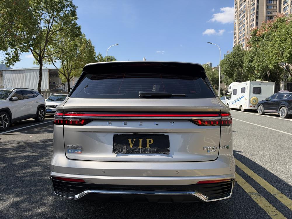 Geely Xingyue L