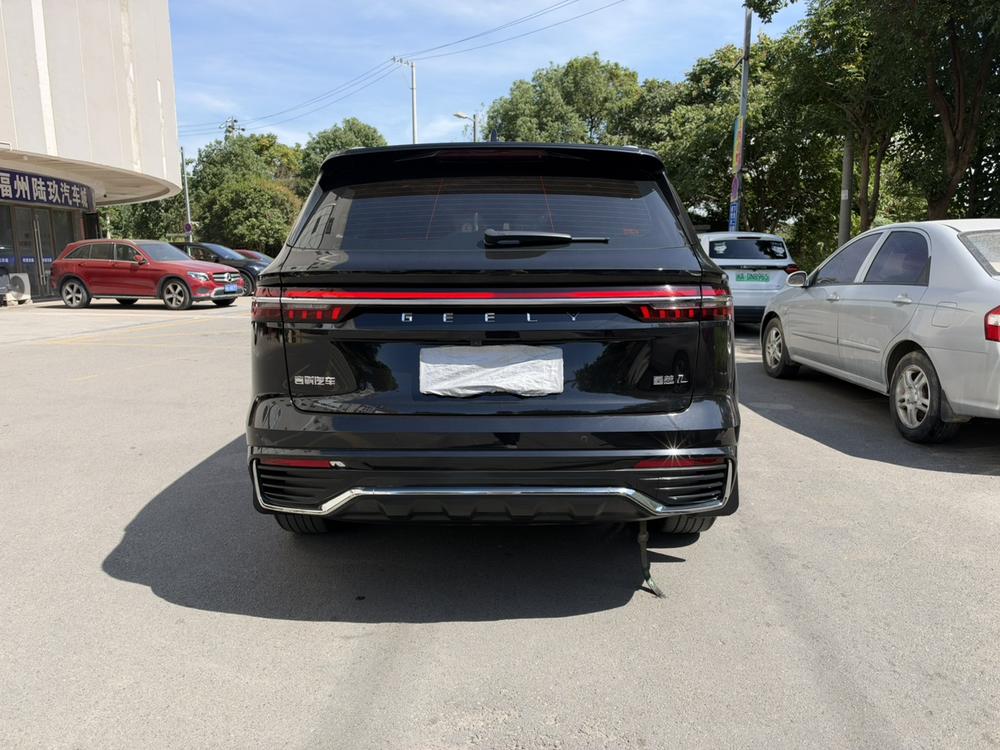 Geely Xingyue L
